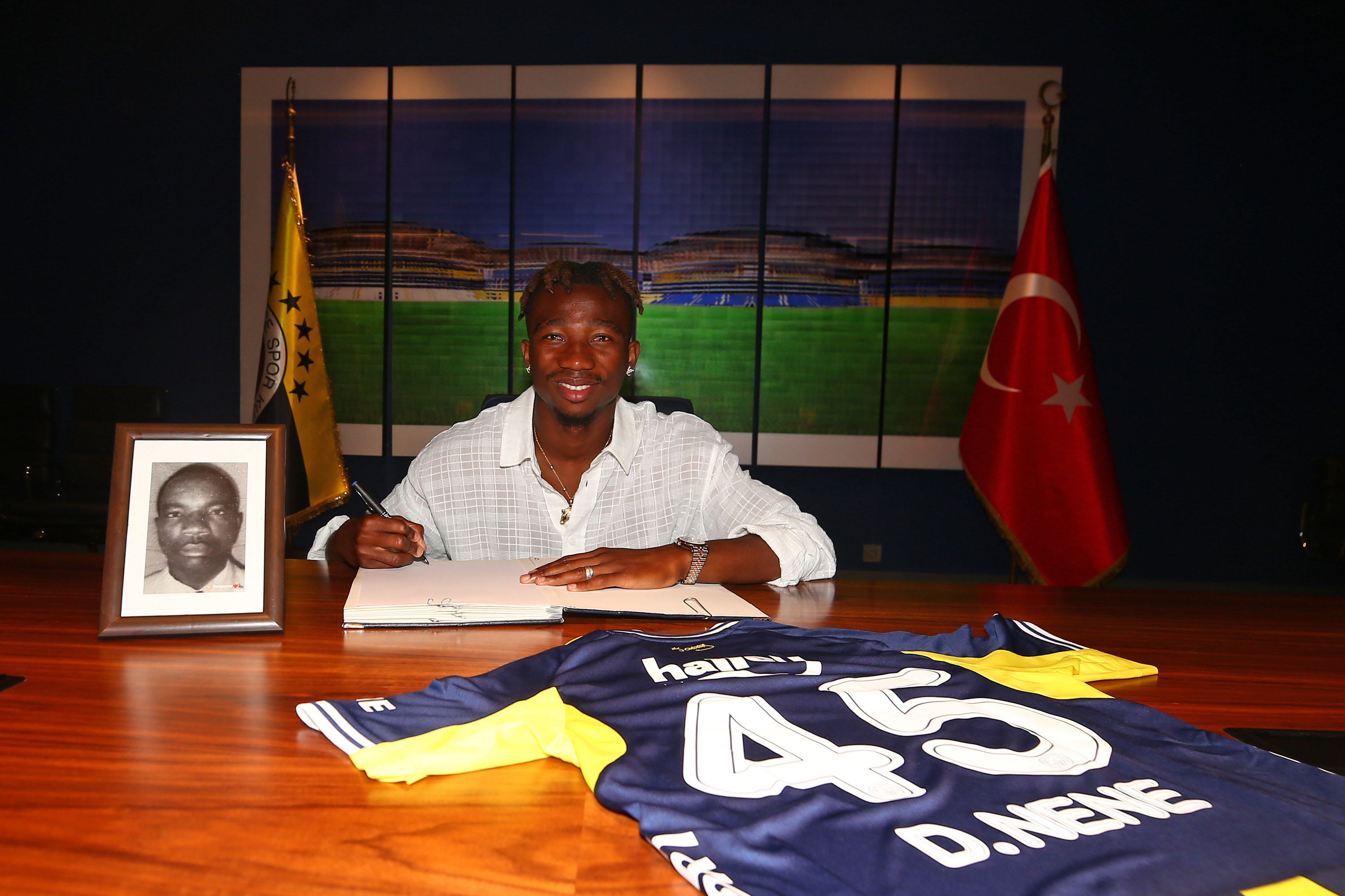 Fenerbahçe’nin Yeni Transferi Dorgeles Nene Kimdir? 